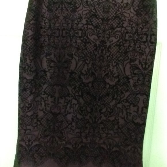 Melissa Paige Purple Flocked Straight Skirt Size M - Picture 2 of 4